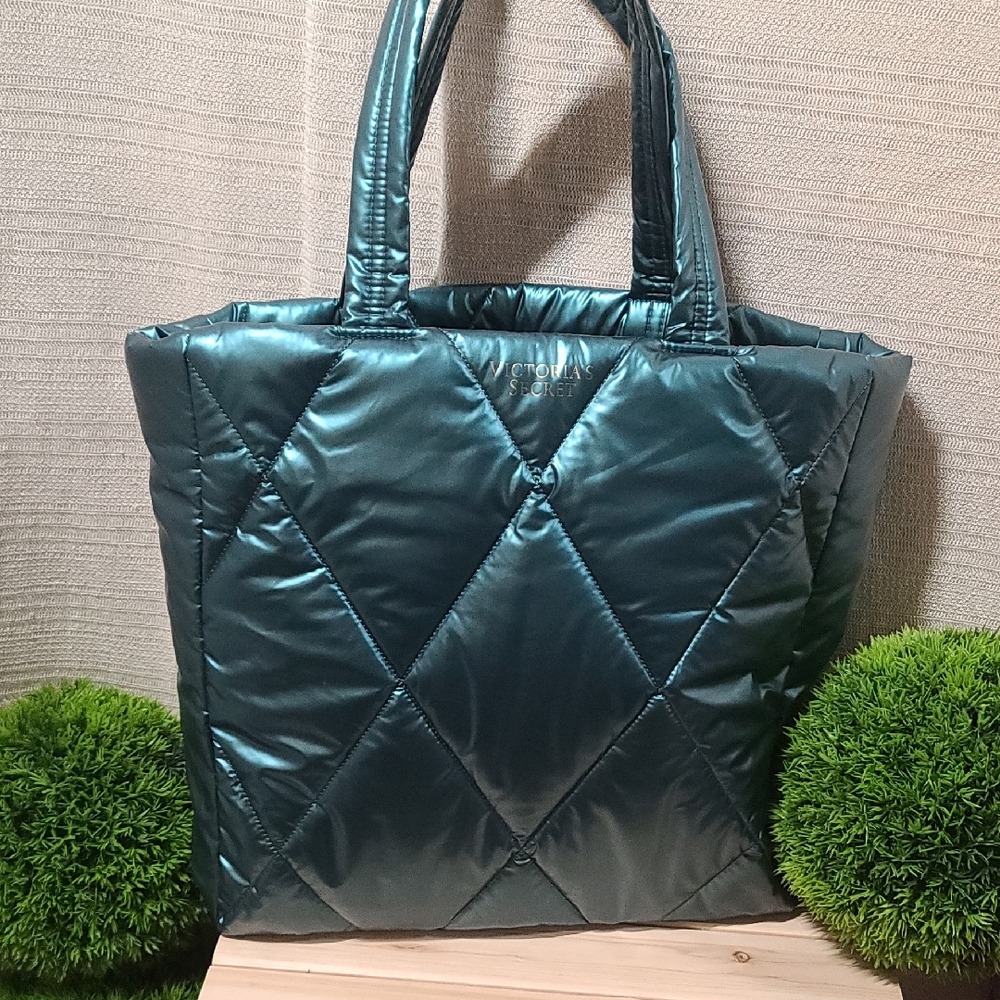 Victoria's Secret Tote HUGE Metallic Green Super Soft  Quilted NWOT